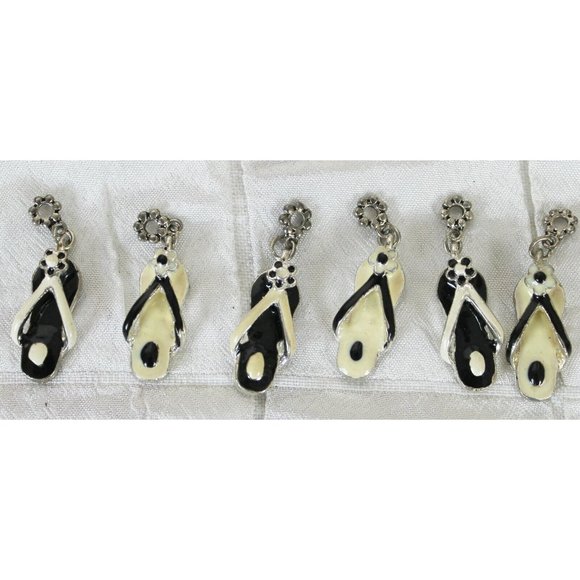 Lot of 6 Flip Flop Charms Black and White Enamel on Metal - Jewelry Making Craft - Picture 3 of 4